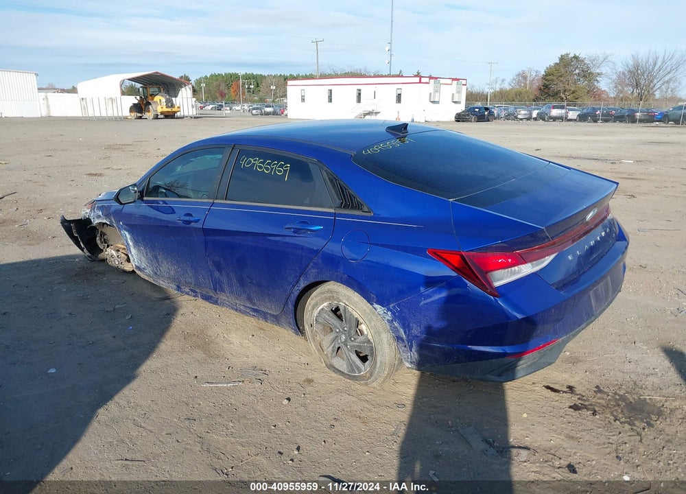 2022 HYUNDAI ELANTRA VIN: 5NPLM4AG9NH064066