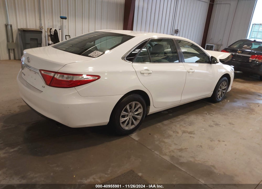 2017 TOYOTA CAMRY LE VIN: 4T1BF1FK1HU424549