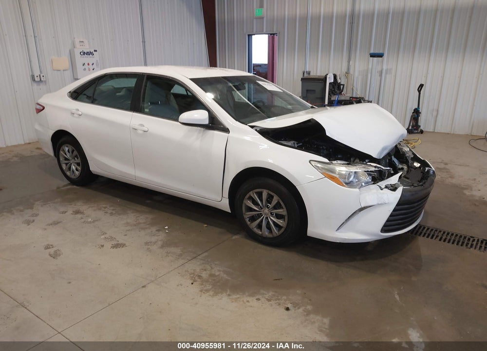2017 TOYOTA CAMRY LE VIN: 4T1BF1FK1HU424549