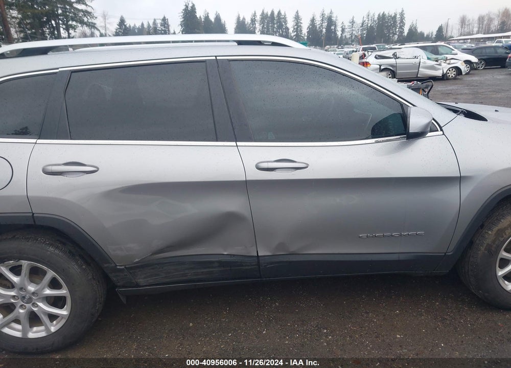 2017 JEEP CHEROKEE VIN: 1C4PJMCS7HW637640