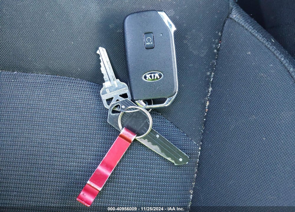 2021 KIA K5 VIN: 5XXG14J27MG074118