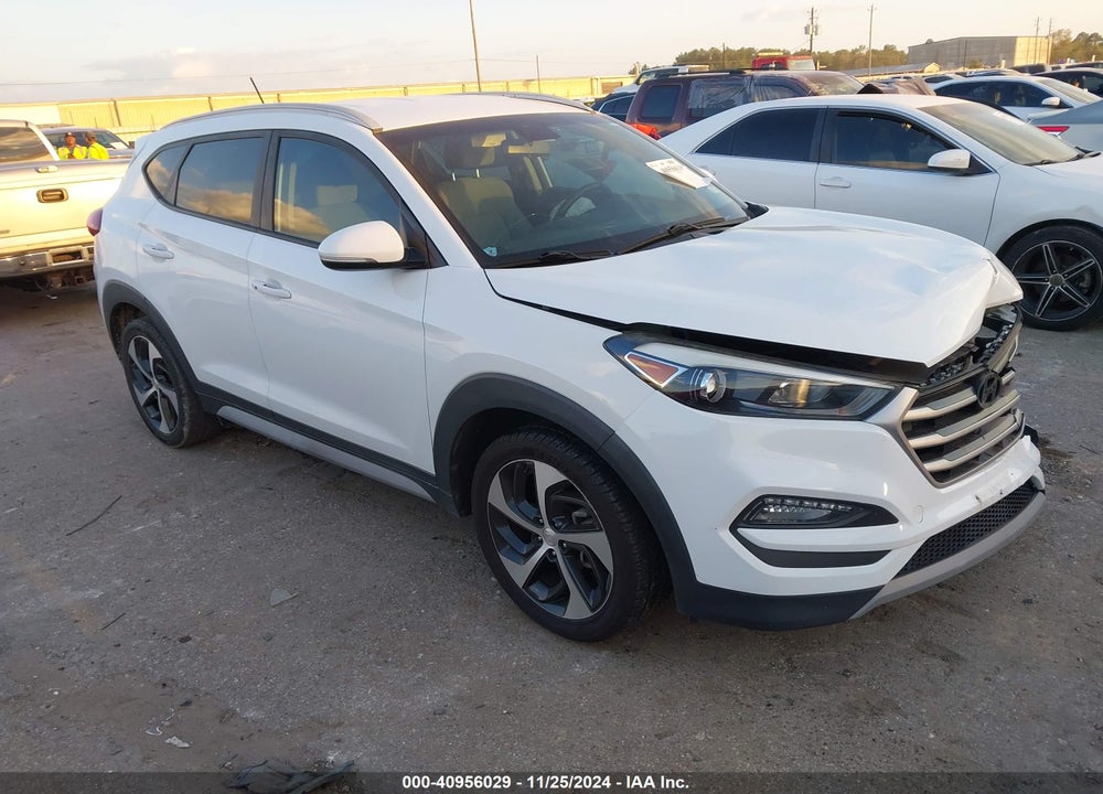 2017 HYUNDAI TUCSON SPORT VIN: KM8J33A24HU549004