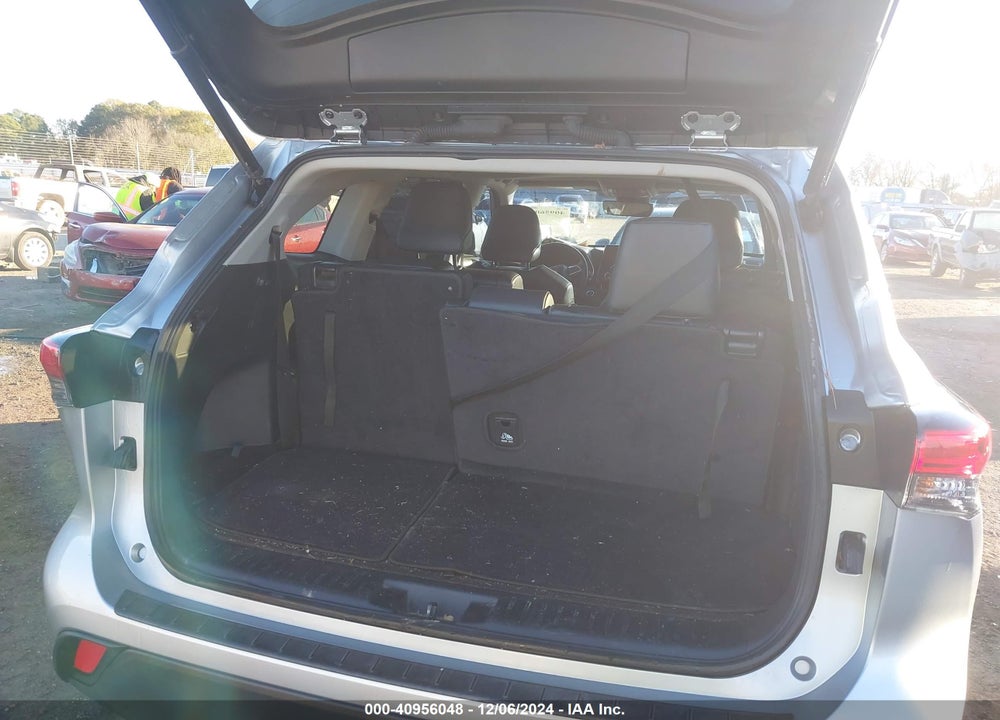 2022 TOYOTA HIGHLANDER XLE VIN: 5TDGZRAH1NS095945