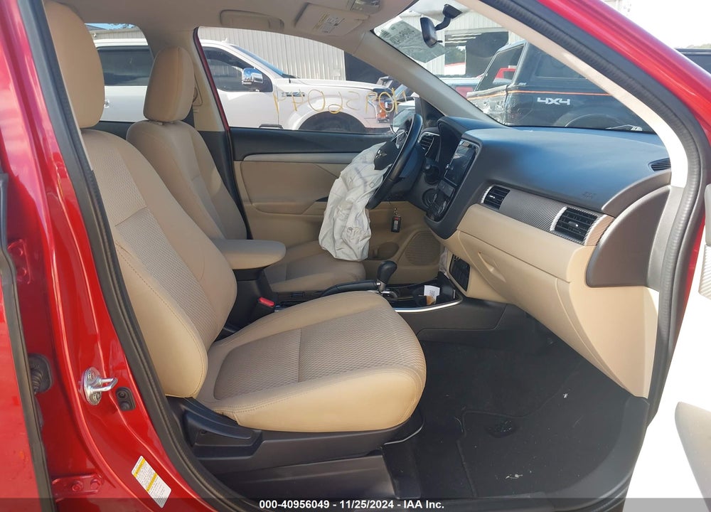 2018 MITSUBISHI OUTLANDER SE VIN: JA4AD3A34JZ016289