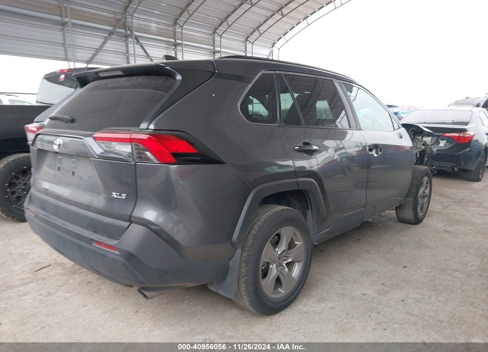 2022 TOYOTA RAV4 XLE VIN: 2T3W1RFV1NW227148