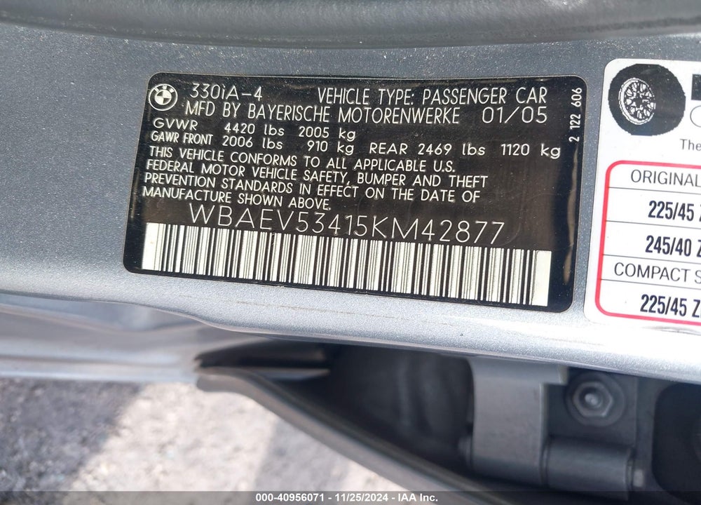 2005 BMW 330I VIN: WBAEV53415KM42877