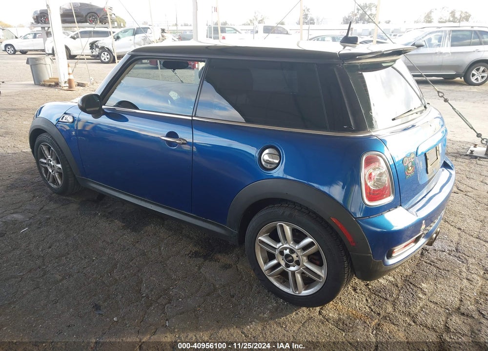 2013 MINI HARDTOP COOPER S VIN: WMWSV3C50DT388920