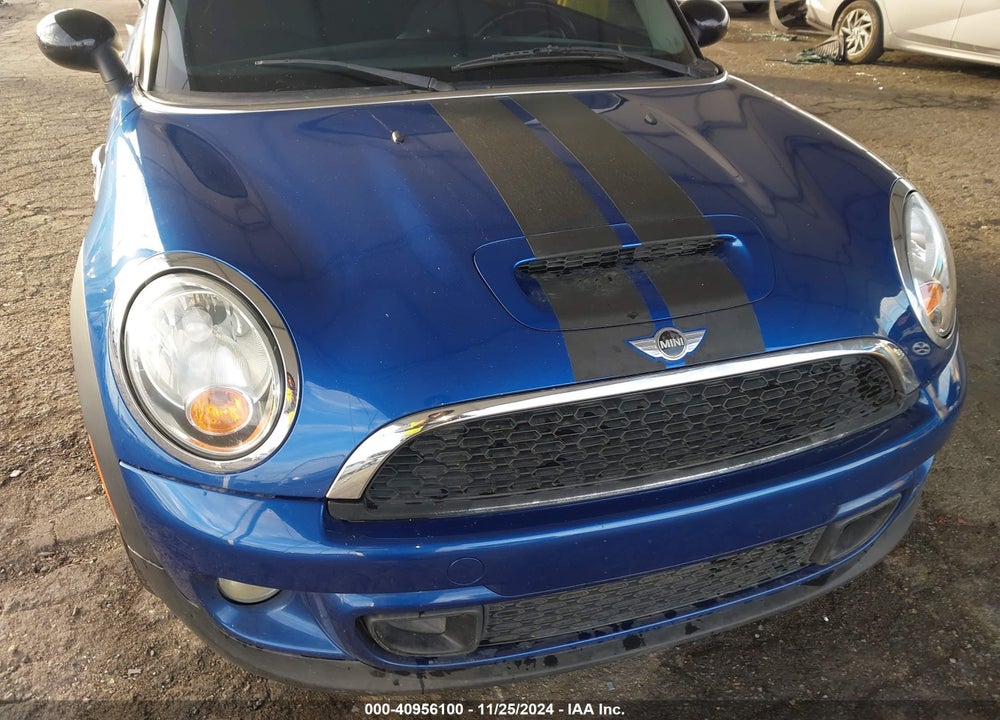 2013 MINI HARDTOP COOPER S VIN: WMWSV3C50DT388920