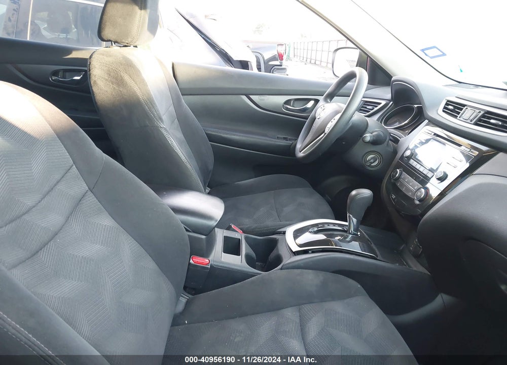 2016 NISSAN ROGUE S VIN: 5N1AT2MT5GC898451