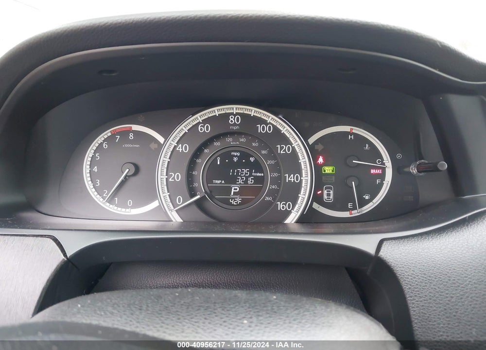 2013 HONDA ACCORD VIN: 1HGCR2F8XDA149075