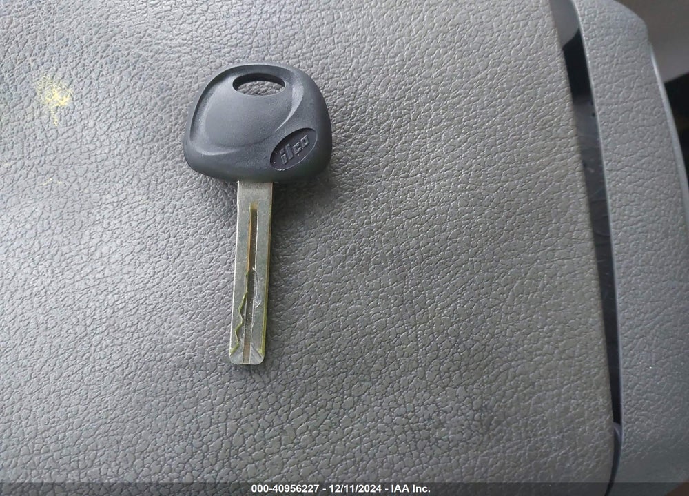 2011 KIA RIO LX VIN: KNADH4A32B6750135