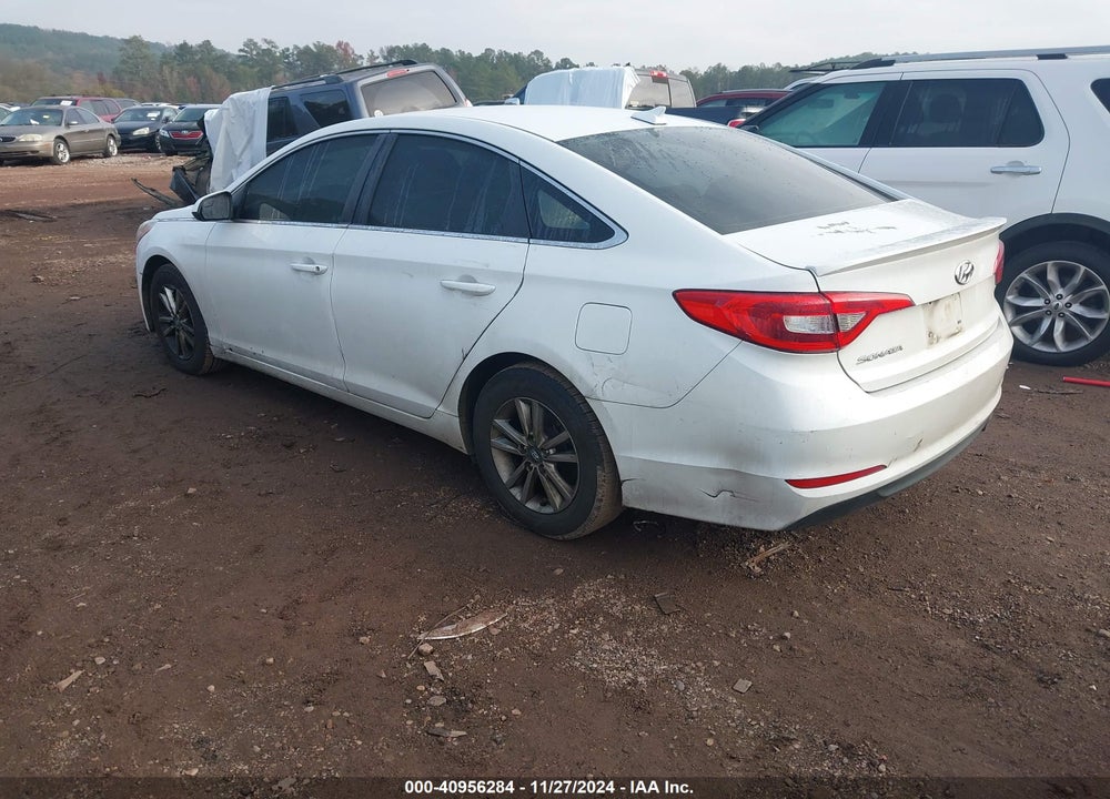 2015 HYUNDAI SONATA SE VIN: 5NPE24AF1FH229535