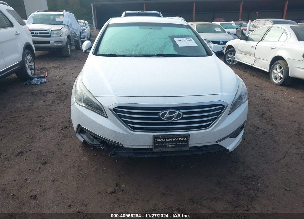 2015 HYUNDAI SONATA SE VIN: 5NPE24AF1FH229535