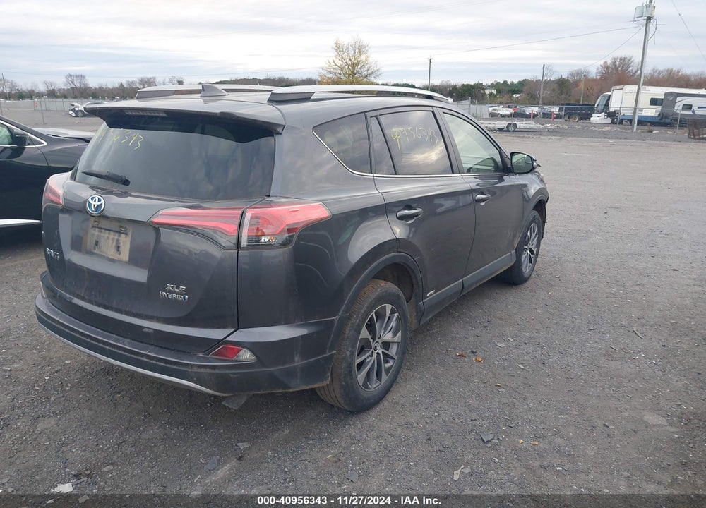 2018 TOYOTA RAV4 HYBRID XLE VIN: JTMRJREVXJD163035