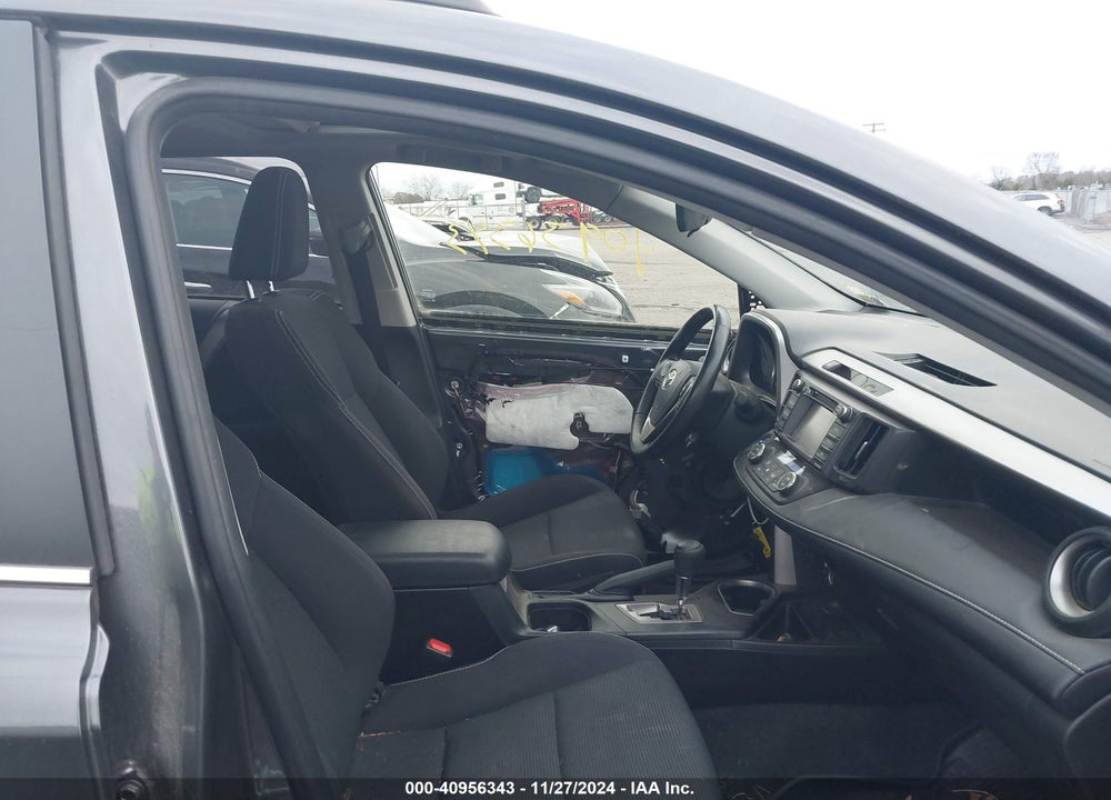 2018 TOYOTA RAV4 HYBRID XLE VIN: JTMRJREVXJD163035