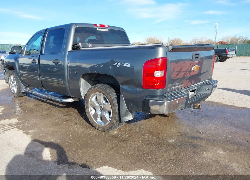 2011 CHEVROLET SILVERADO 1500 LT VIN: 3GCPKSE38BG248888