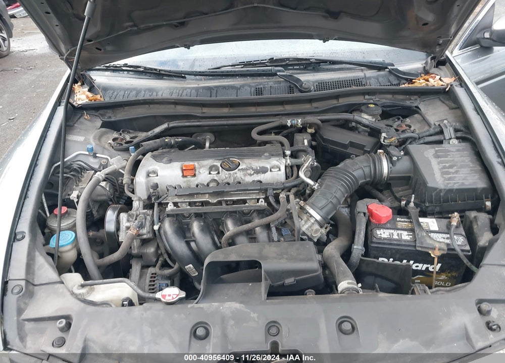 2011 HONDA ACCORD 2.4 EX VIN: 1HGCP2F71BA090394