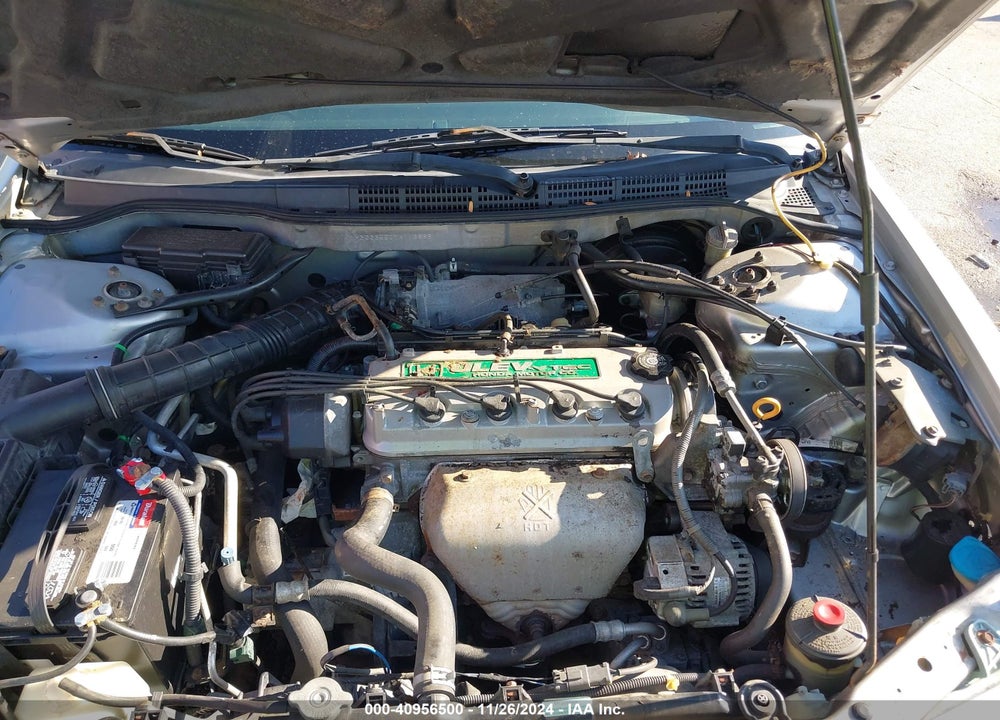 2000 HONDA ACCORD 2.3 LX VIN: 1HGCG6550YA113888