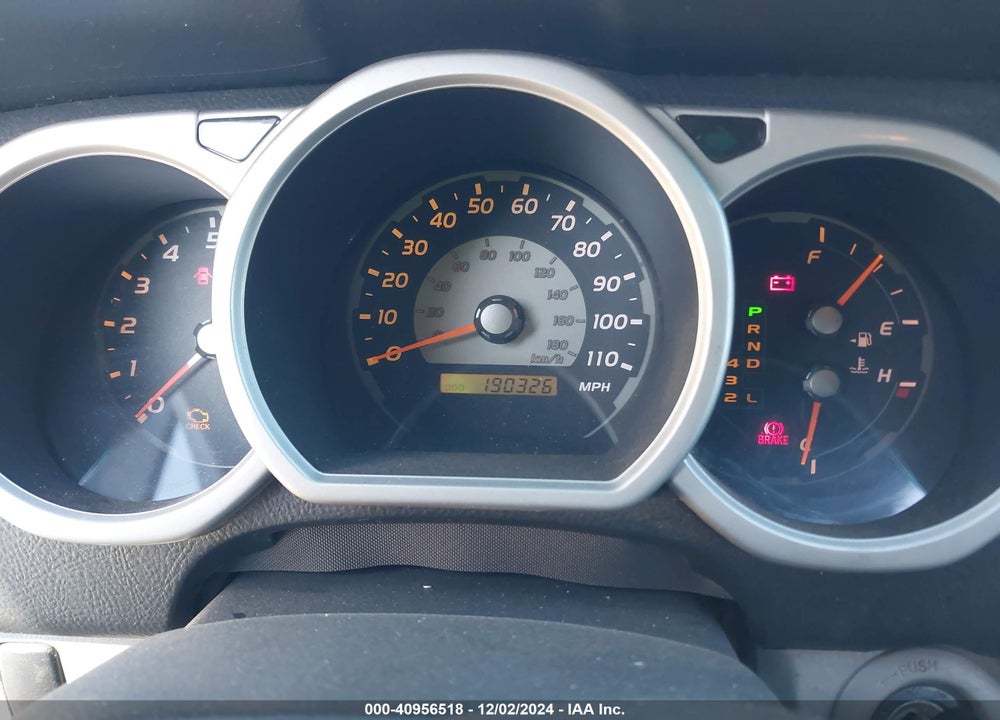 2004 TOYOTA 4RUNNER SR5 V8 VIN: JTEZT14RX40016043