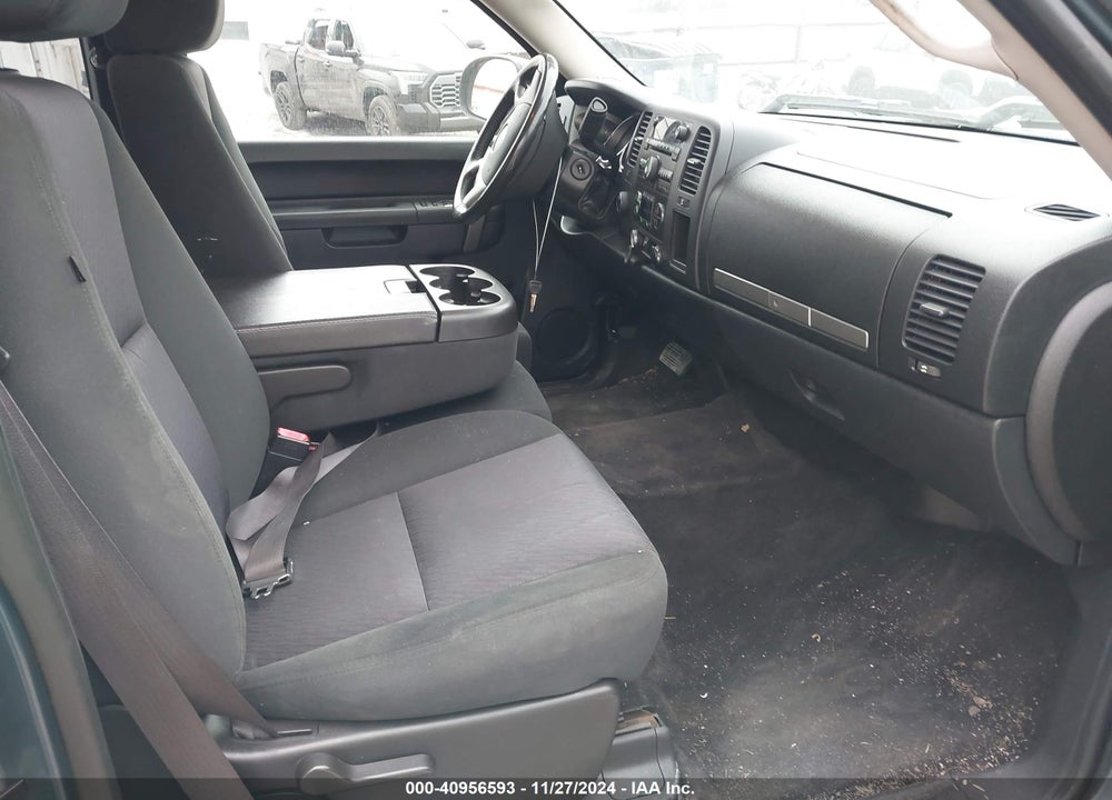 2011 CHEVROLET SILVERADO 1500 VIN: 1GCRKSE33BZ461983