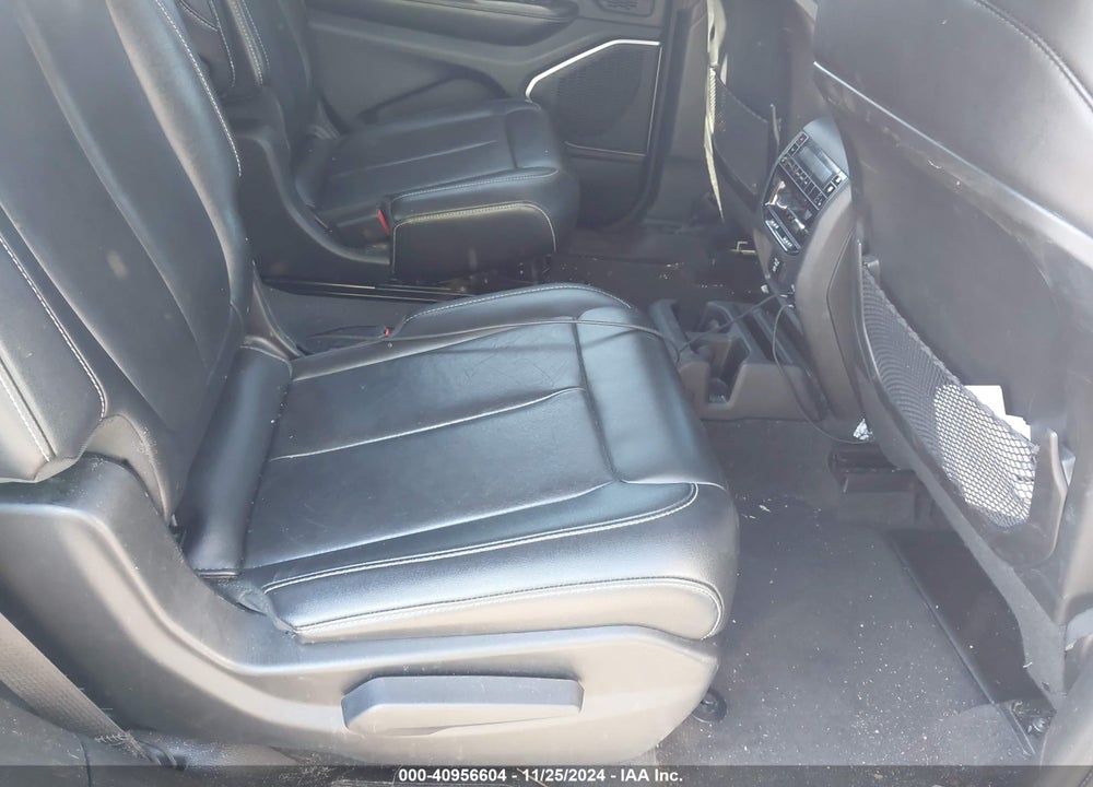 2021 JEEP GRAND CHEROKEE L LIMITED 4X4 VIN: 1C4RJKBG2M8158065