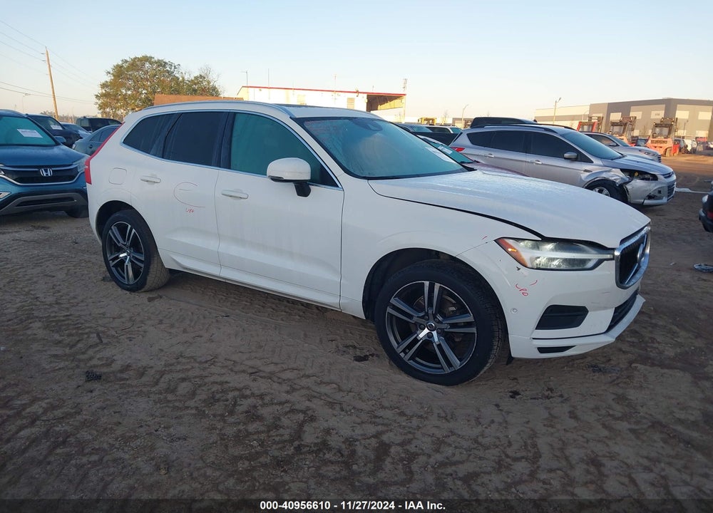 2019 VOLVO XC60 T5 MOMENTUM VIN: LYV102RK5KB303625
