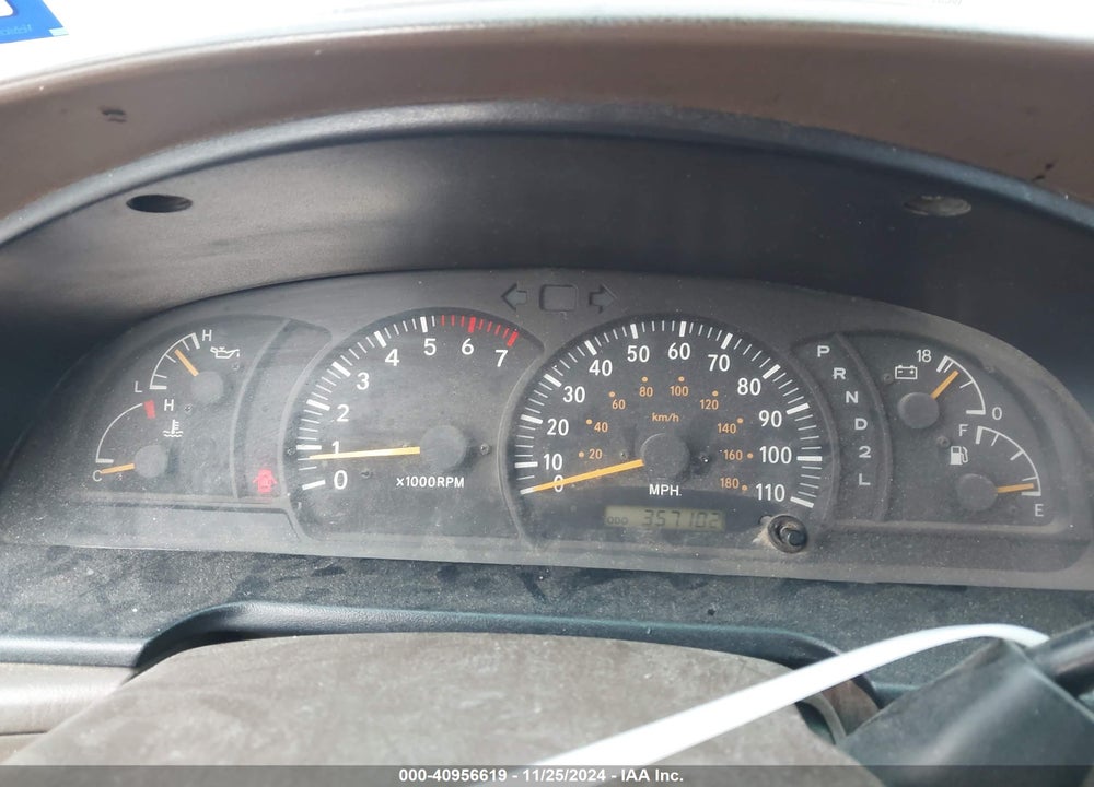 2001 TOYOTA TUNDRA SR5 V8 VIN: 5TBRT34161S128947