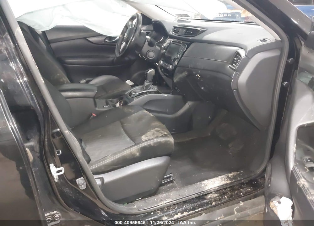 2018 NISSAN ROGUE SV VIN: JN8AT2MV0JW331029