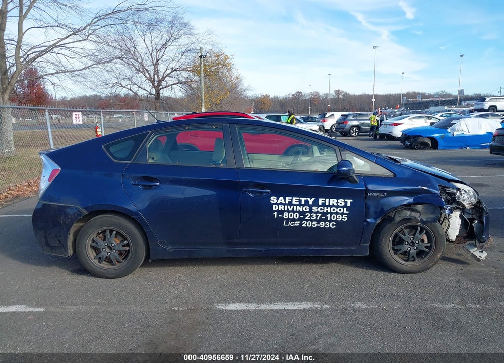 2014 TOYOTA PRIUS VIN: JTDKN3DU3E1748994