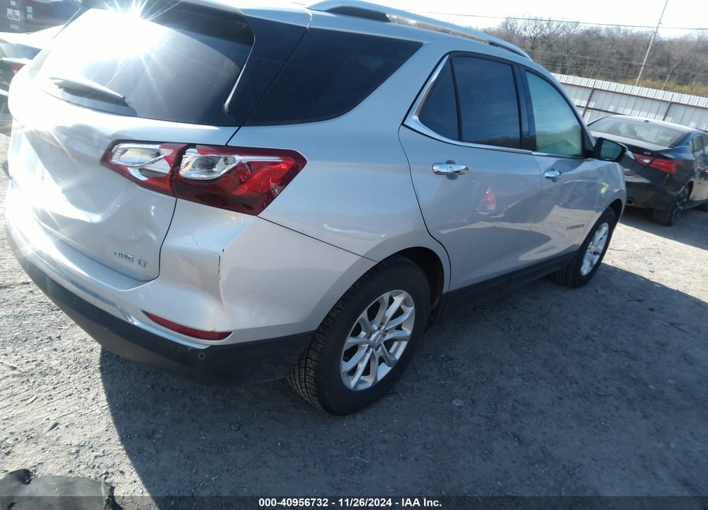 2018 CHEVROLET EQUINOX LT VIN: 2GNAXSEV7J6245586