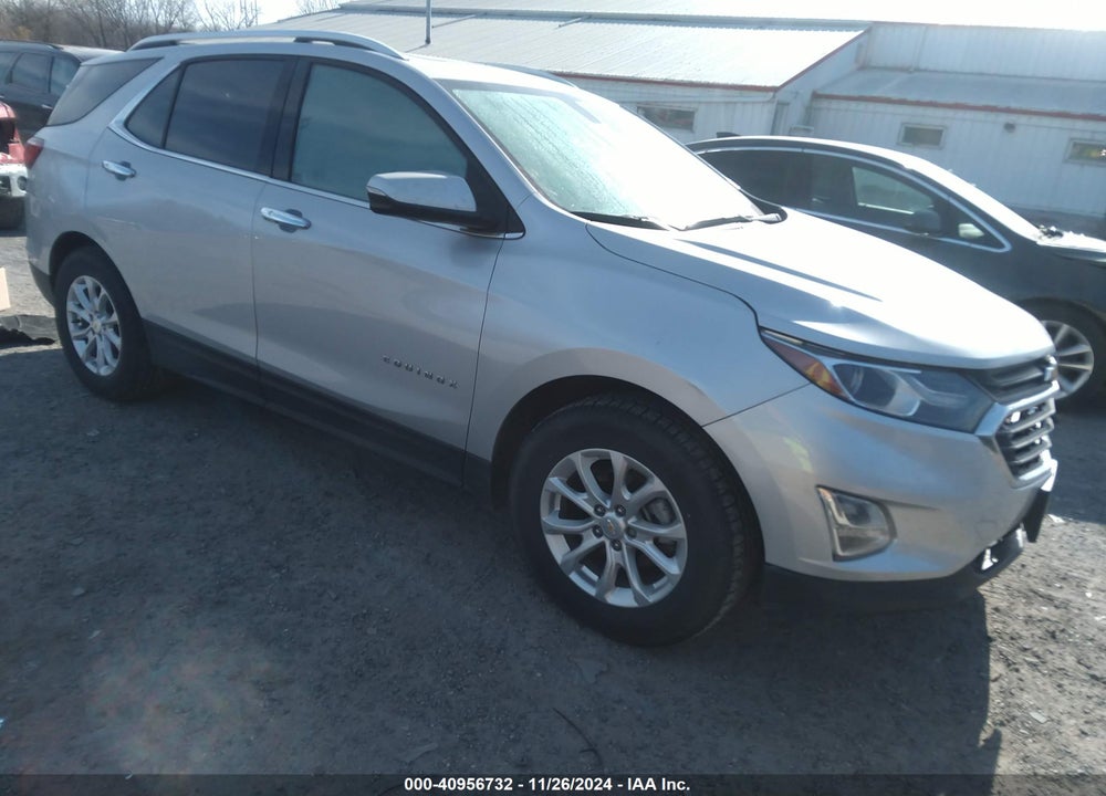 2018 CHEVROLET EQUINOX LT VIN: 2GNAXSEV7J6245586