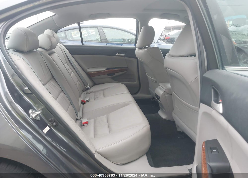 2012 HONDA ACCORD 2.4 EX-L VIN: 1HGCP2F84CA213647