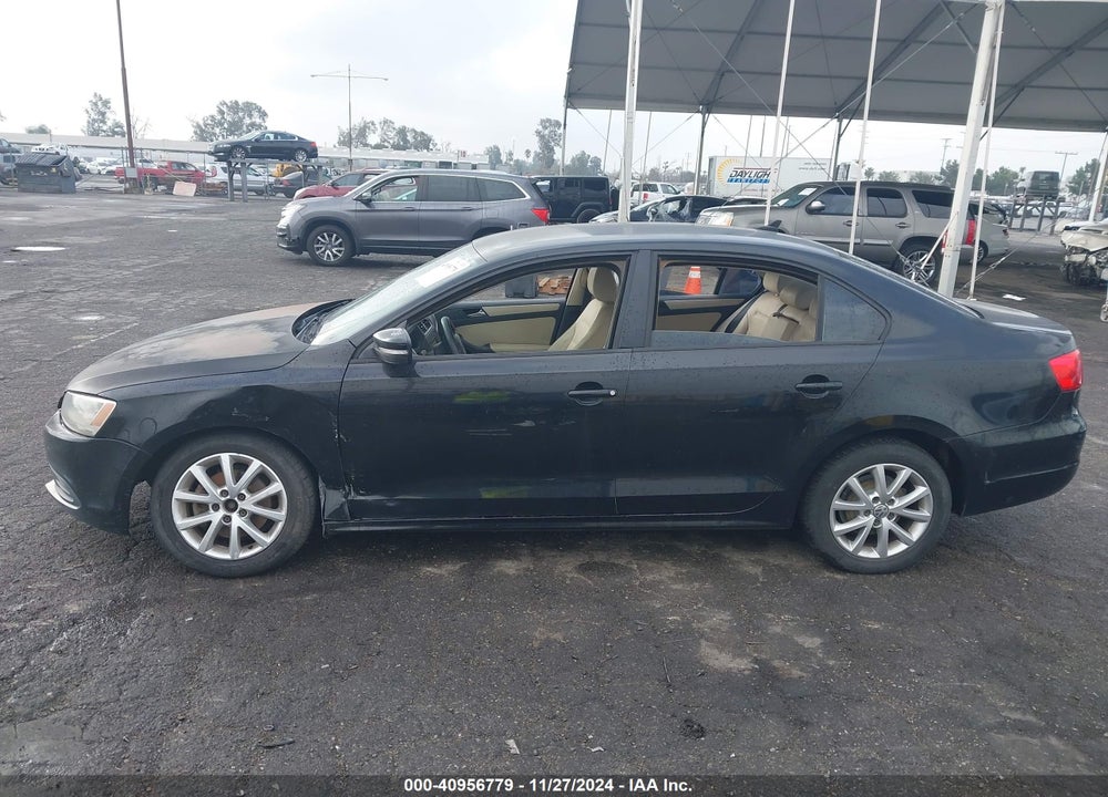2011 VOLKSWAGEN JETTA 2.5L SE VIN: 3VWDZ7AJ7BM389899