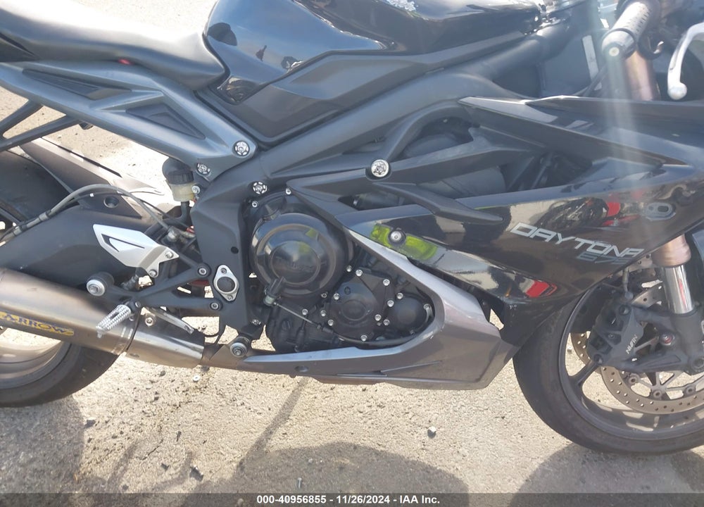 2014 TRIUMPH MOTORCYCLE DAYTONA 675 VIN: SMTA01YK1EJ622352