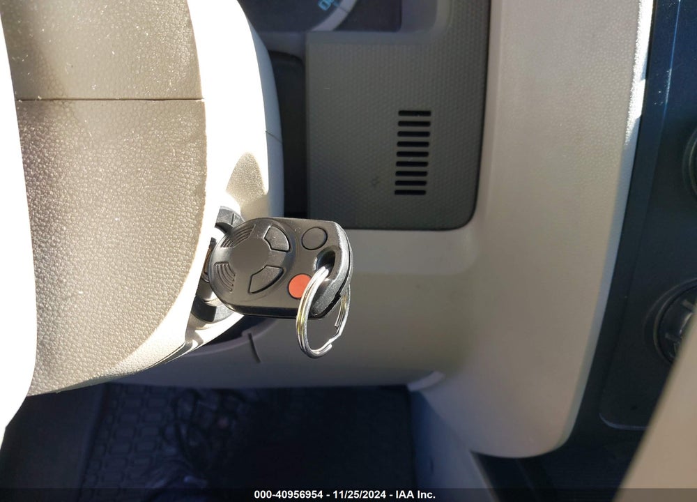 2012 FORD ESCAPE XLS VIN: 1FMCU9C77CKB81326