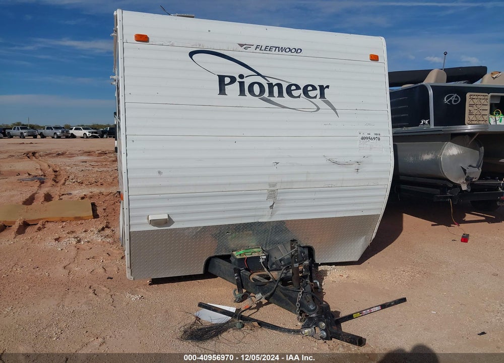 2006 FLEETWOOD PIONEER VIN: 1EB1F272764009946
