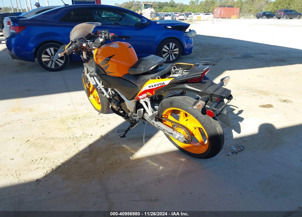 2013 HONDA CBR250 R VIN: MLHMC4105D5300251