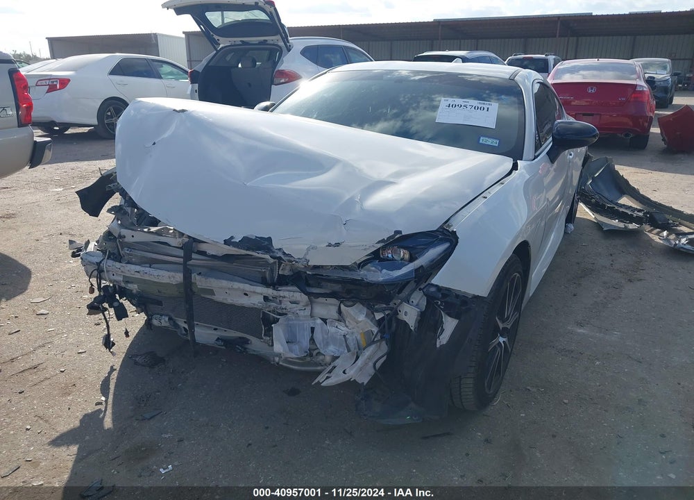 2022 TOYOTA GR86 VIN: JF1ZNBC14N8756163