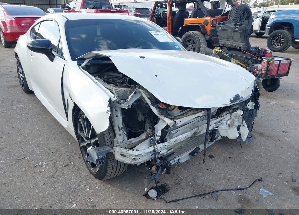 2022 TOYOTA GR86 VIN: JF1ZNBC14N8756163