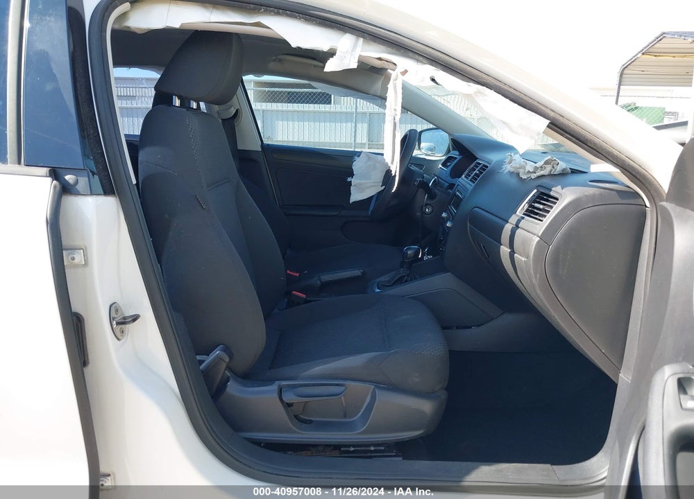 2014 VOLKSWAGEN JETTA 2.0L S VIN: 3VW2K7AJXEM368450