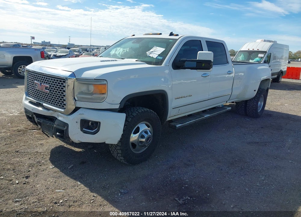 2015 GMC SIERRA 3500HD DENALI VIN: 1GT424E81FF150979
