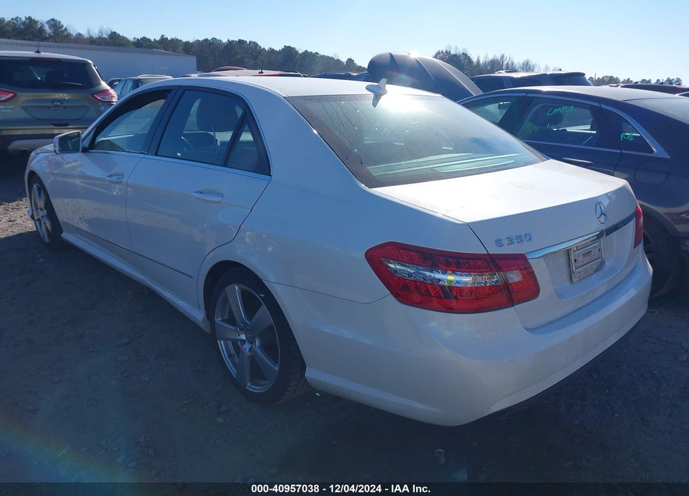2011 MERCEDES-BENZ E 350 VIN: WDDHF5GB0BA426487