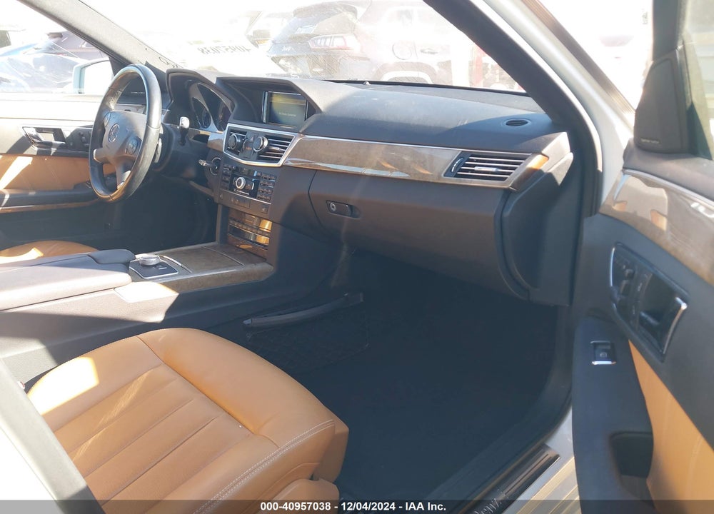 2011 MERCEDES-BENZ E 350 VIN: WDDHF5GB0BA426487