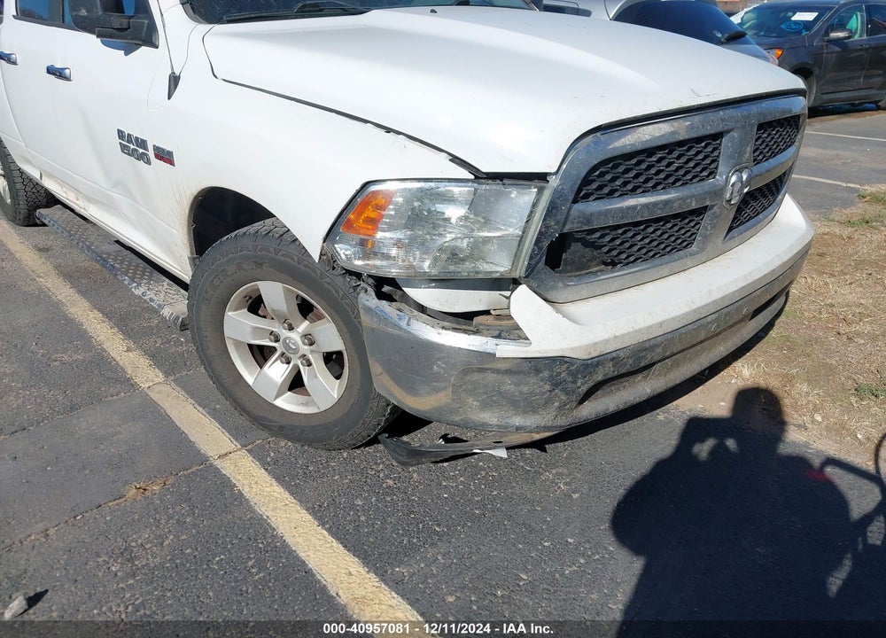 2016 RAM 1500 VIN: 1C6RR6GT7GS240717