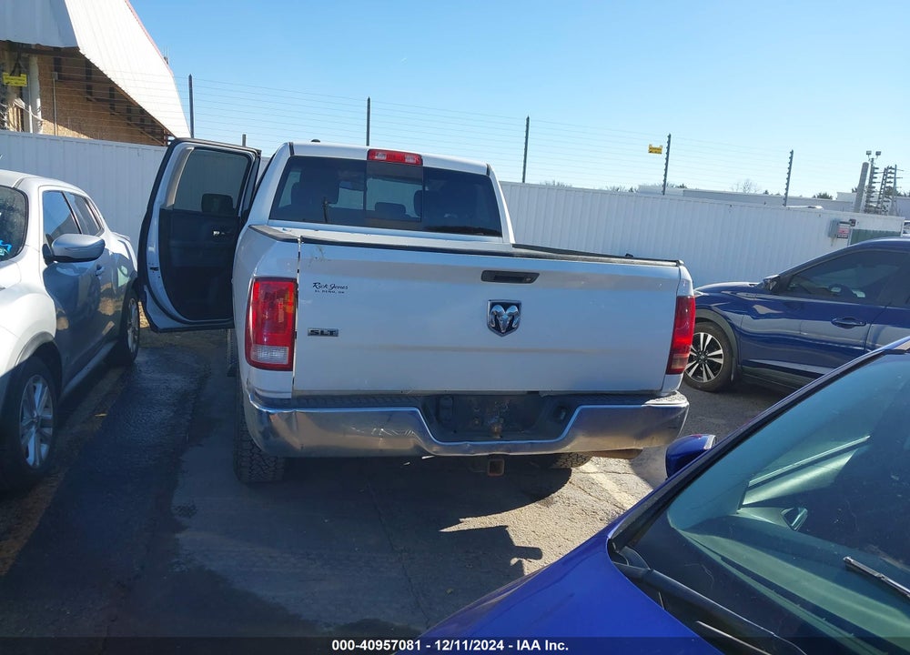 2016 RAM 1500 VIN: 1C6RR6GT7GS240717