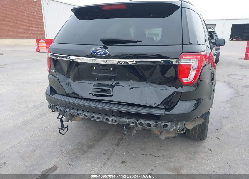 2019 FORD EXPLORER XLT VIN: 1FM5K7D8XKGB38532