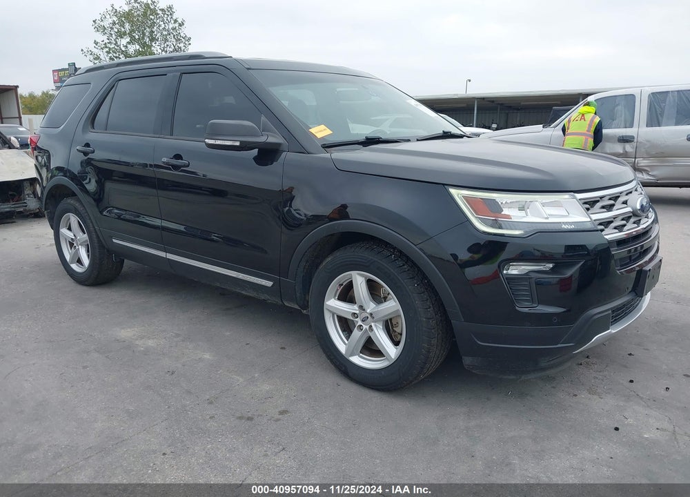 2019 FORD EXPLORER XLT VIN: 1FM5K7D8XKGB38532