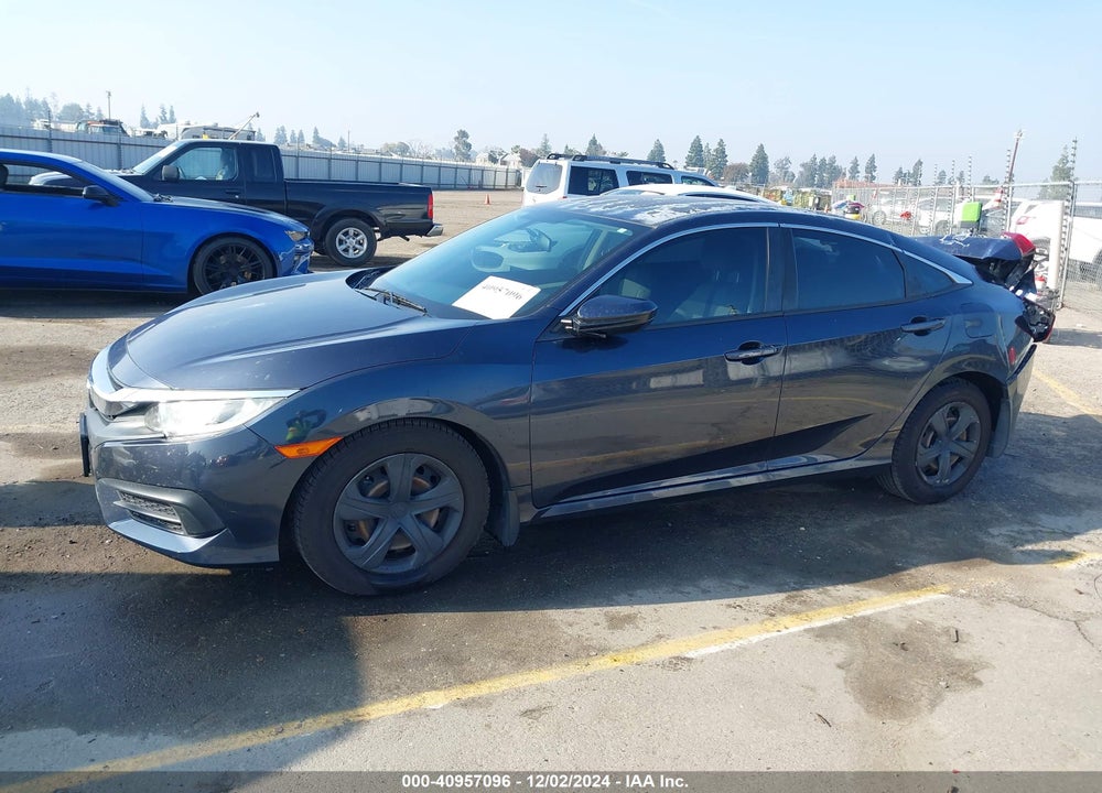 2018 HONDA CIVIC LX VIN: 2HGFC2F52JH538987
