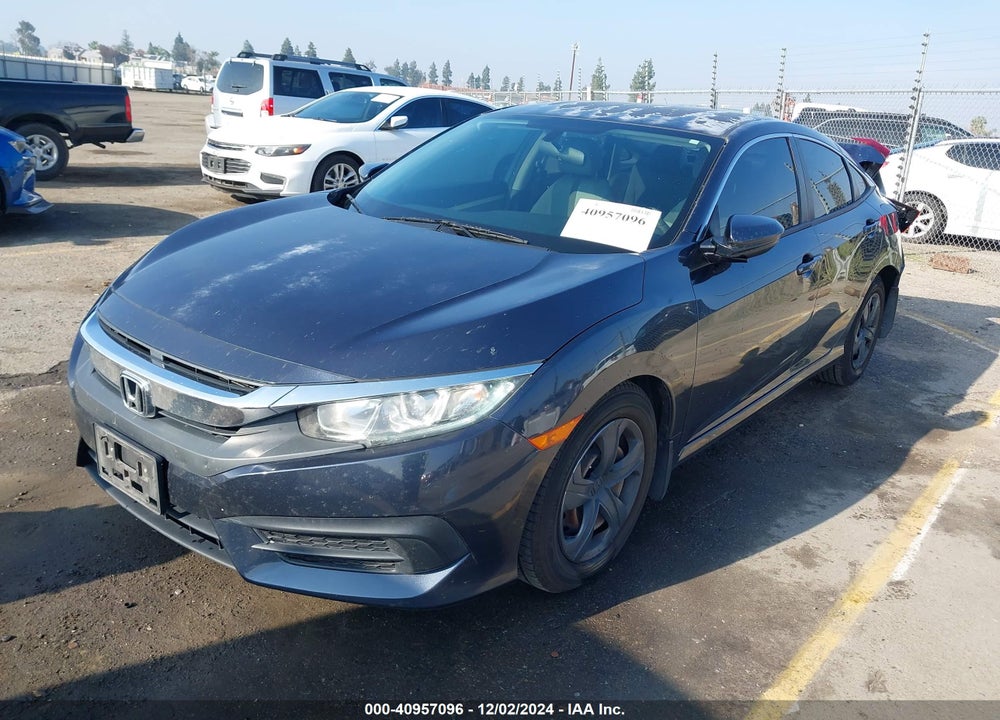 2018 HONDA CIVIC LX VIN: 2HGFC2F52JH538987