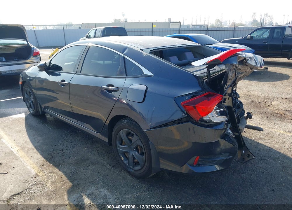 2018 HONDA CIVIC LX VIN: 2HGFC2F52JH538987